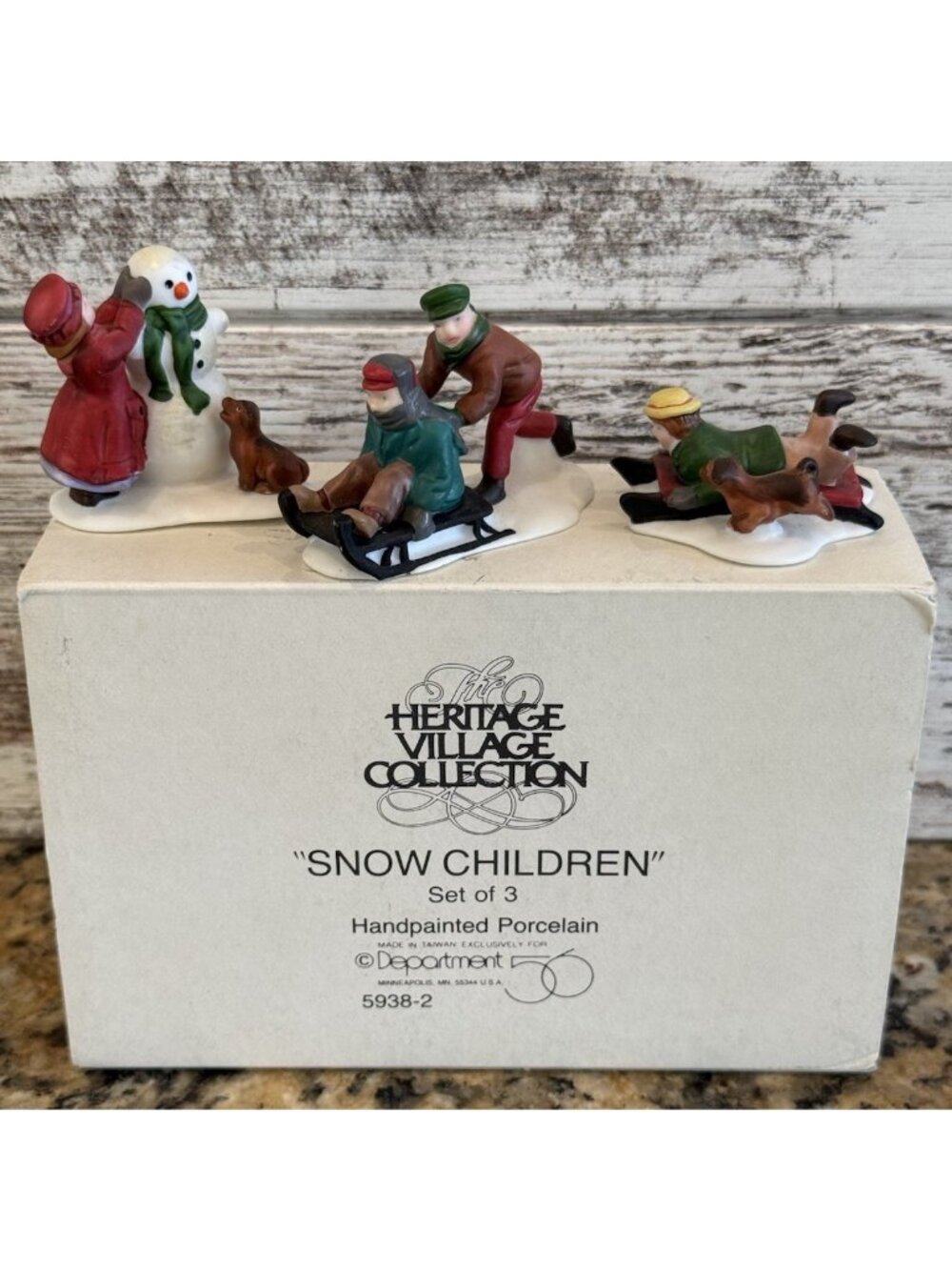 Dept 56 Heritage Village Snow Childdren Set of 3 5938-2 Porcelain Figures w/ Box